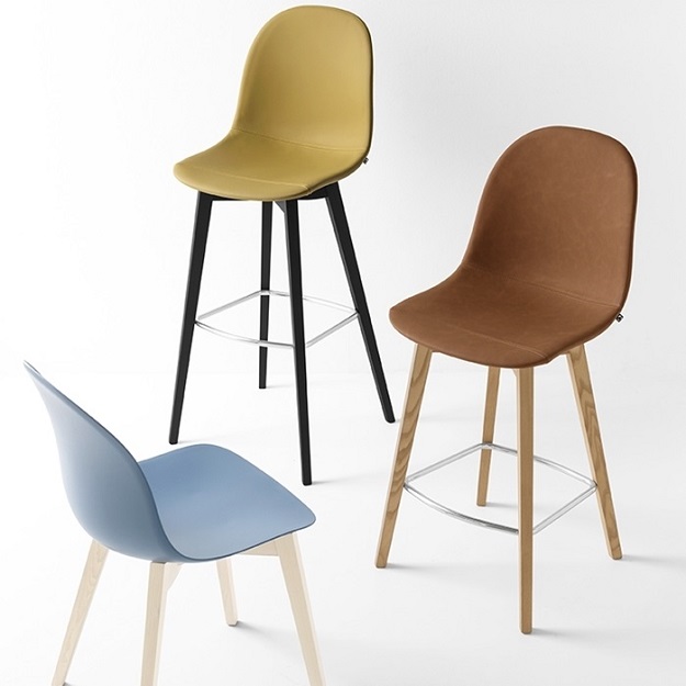 Connubia Calligaris Academy Bar Stool Wood Legs